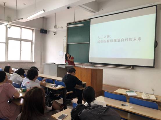 59ef2b6b8c660e704980264f05d40af